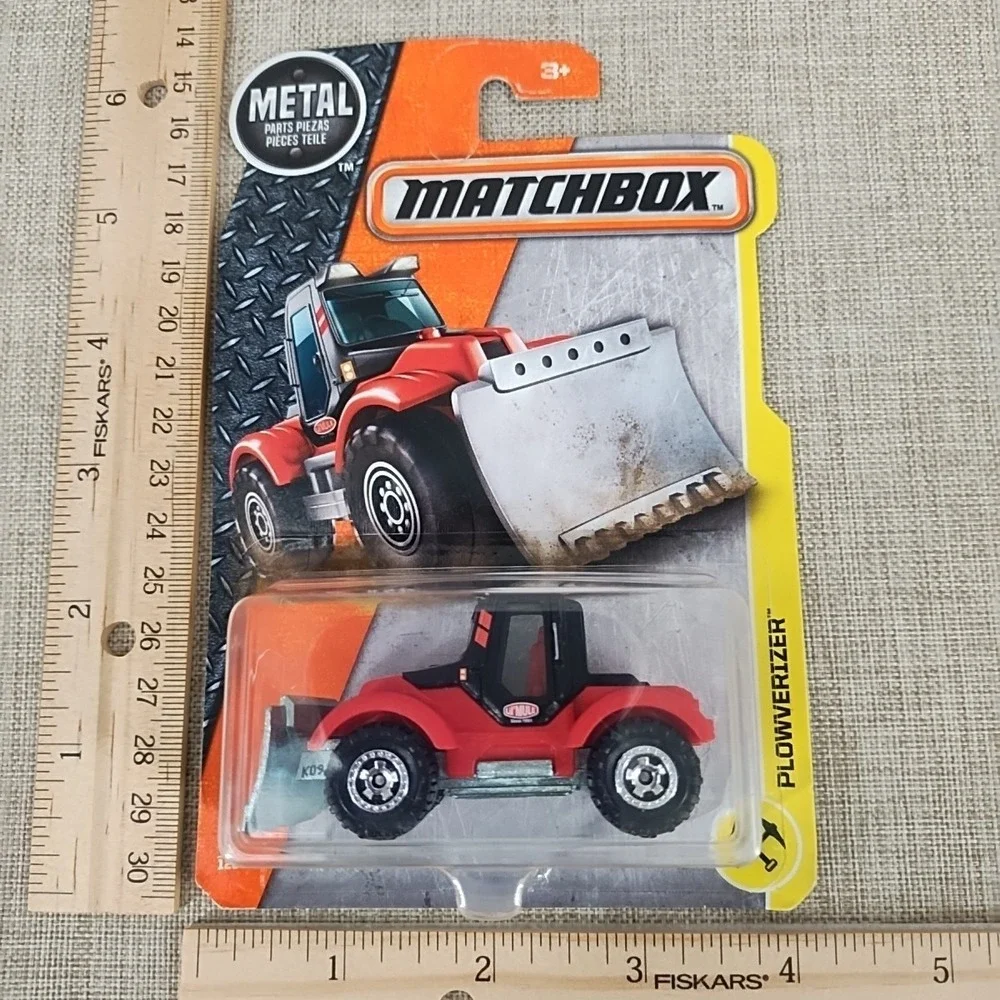 LOT OF 6 1:64 Matchbox MBX Construction 2012 Plowerizer Mercedes Trail Tipper